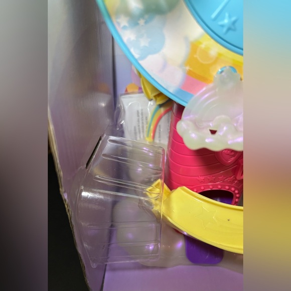 Polly Pocket Rainbow Funland Theme Park Playset - Picture 4 of 8